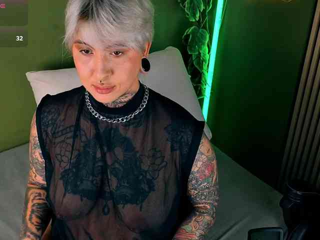 Amy-ink6969 webcam