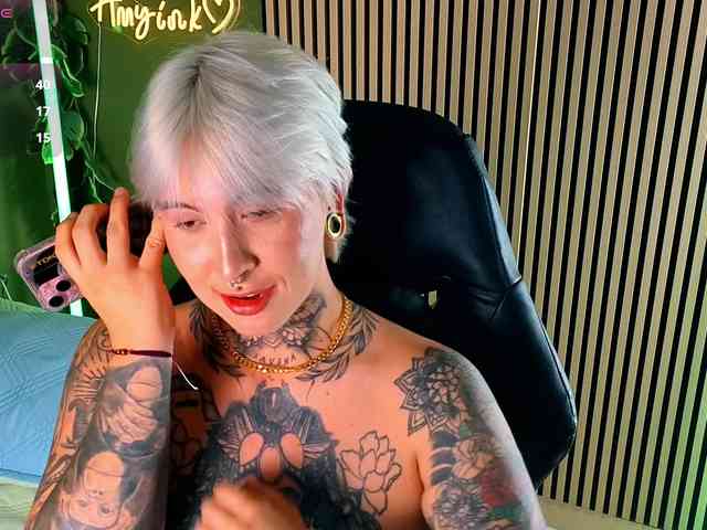 Amy-ink6969 webcam