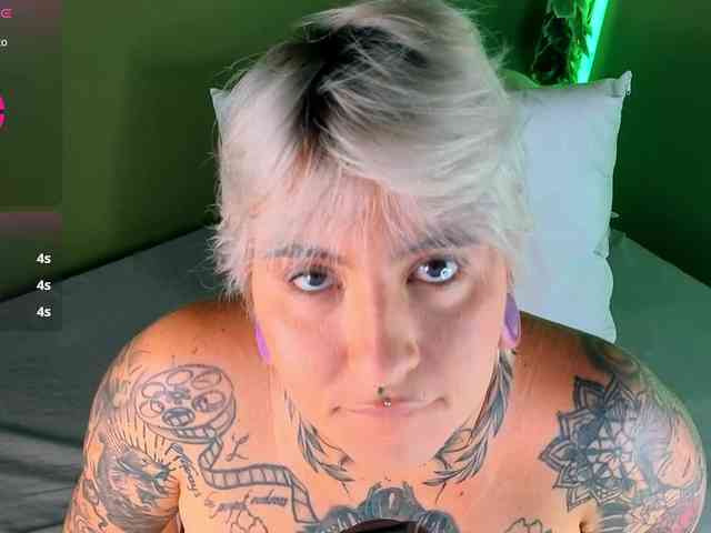 Amy-ink6969 webcam