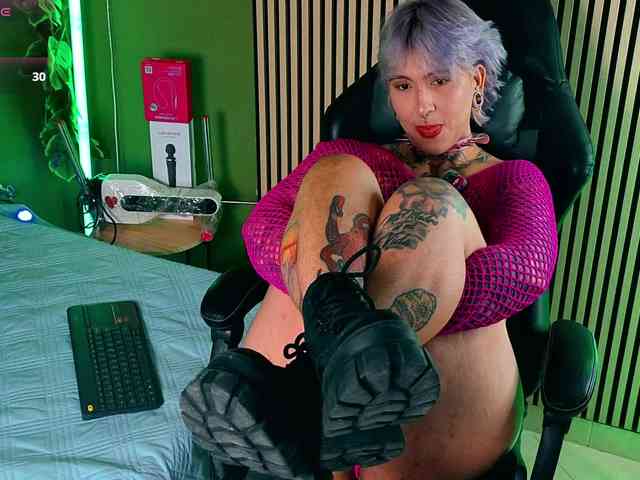 Модель: Amy-ink6969
