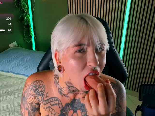 Amy-ink6969 webcam