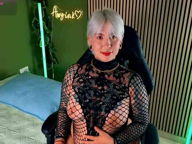 Amy-ink6969 webcam