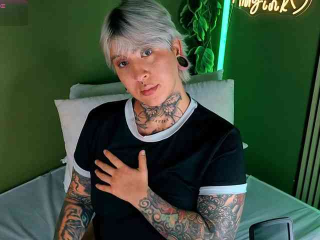 Amy-ink6969 webcam