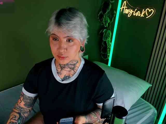 Amy-ink6969 webcam