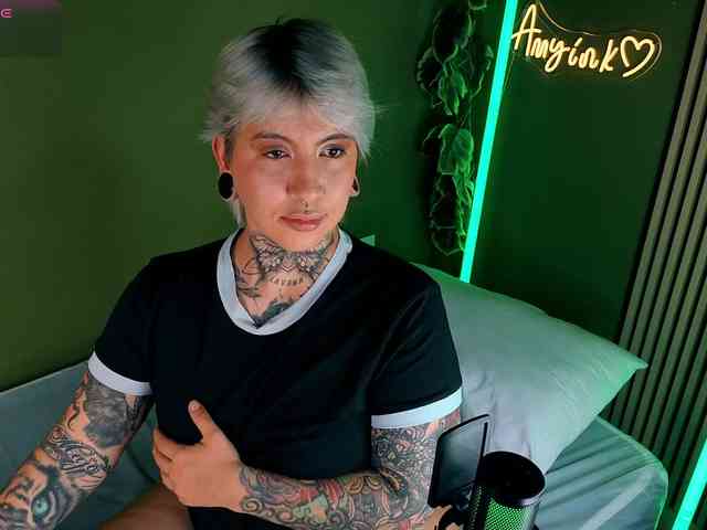 Amy-ink6969 webcam