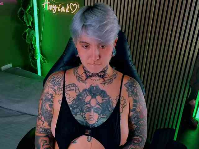Amy-ink6969 webcam