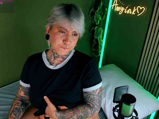 Amy-ink6969 webcam