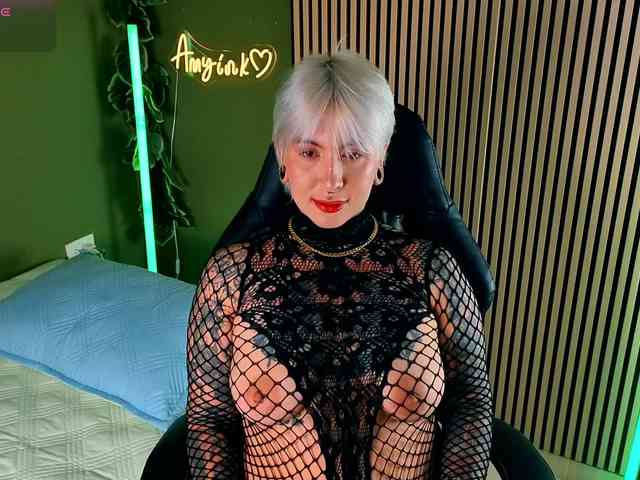 Amy-ink6969 webcam