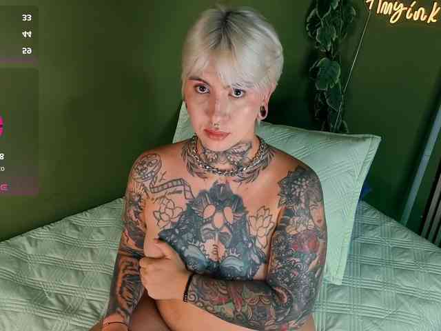 Amy-ink6969 webcam