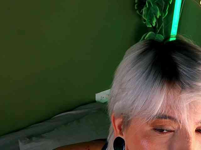Amy-ink6969 webcam