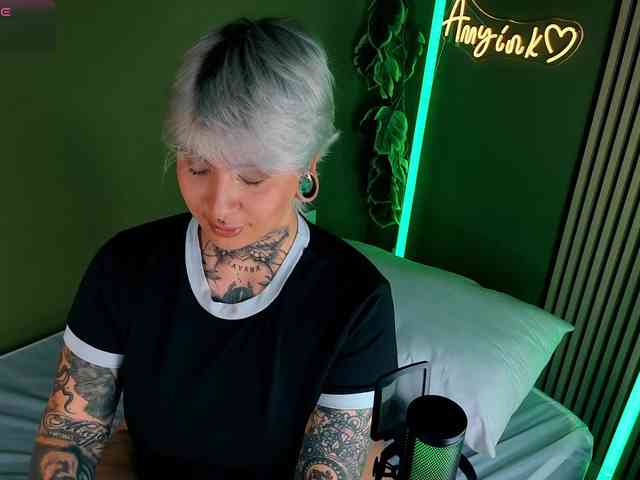 Amy-ink6969 webcam