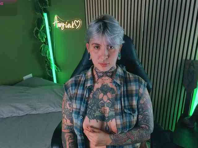 Amy-ink6969 webcam