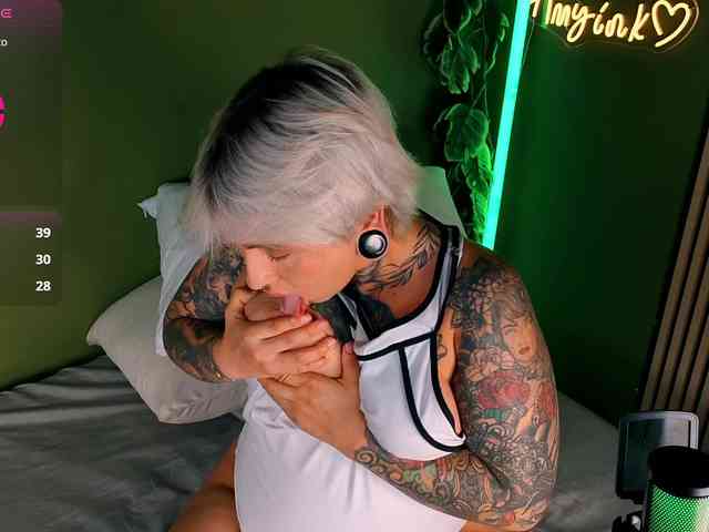 Amy-ink6969 webcam