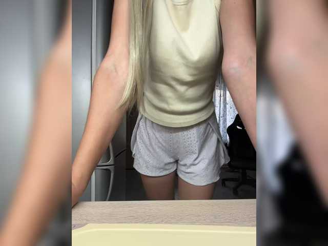 Veroni1ka live webcam show