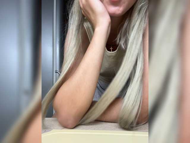 Veroni1ka live webcam show