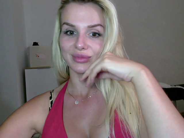 CorneliaSweet live webcam show