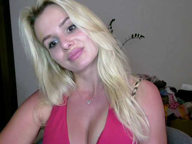 CorneliaSweet live webcam show