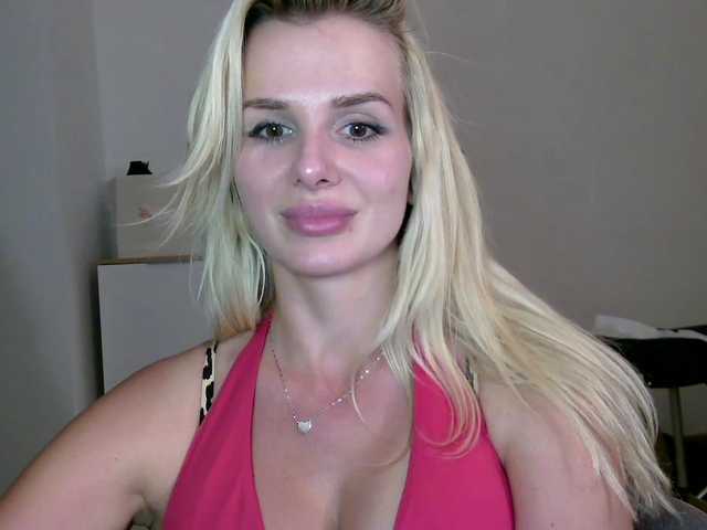 CorneliaSweet live webcam show