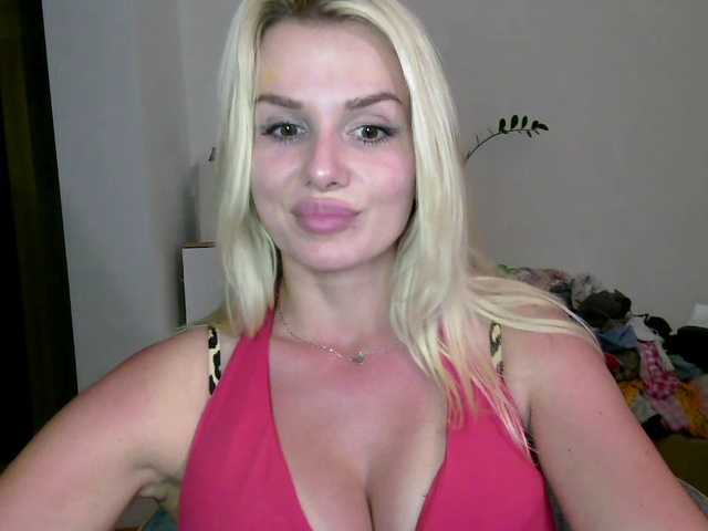 CorneliaSweet live webcam show