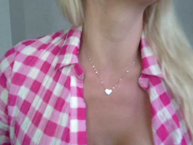 CorneliaSweet live webcam show