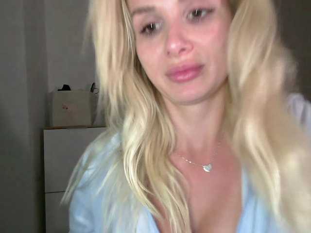 CorneliaSweet live webcam show