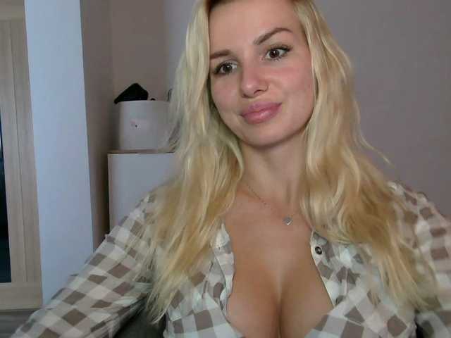 CorneliaSweet live cam