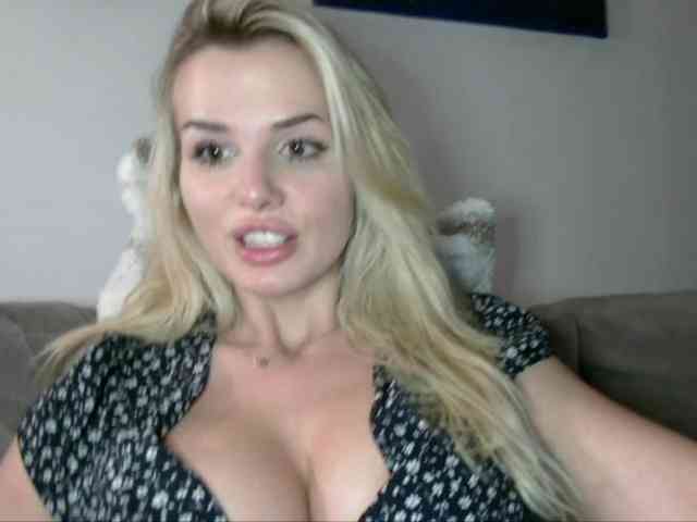 CorneliaSweet webcam