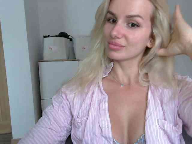 CorneliaSweet webcam
