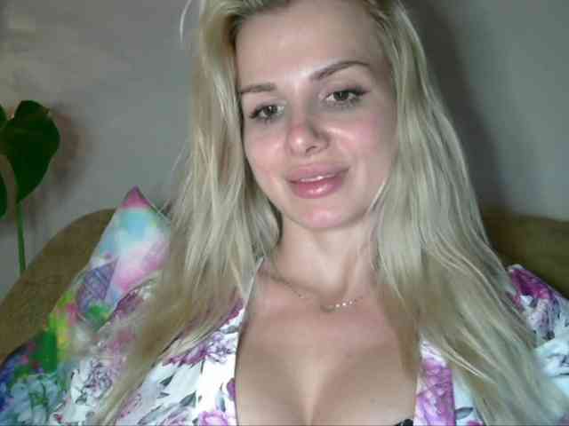 CorneliaSweet webcam