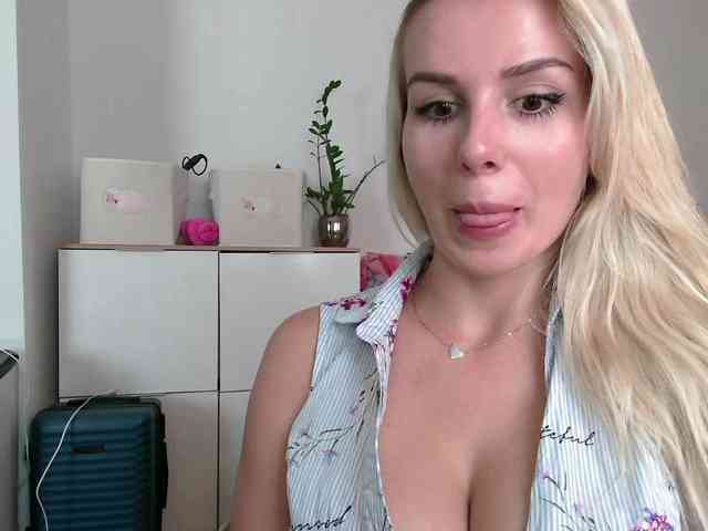 CorneliaSweet webcam