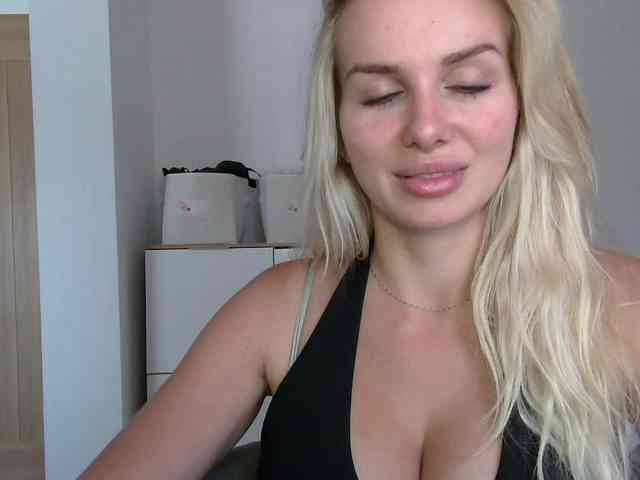 CorneliaSweet webcam
