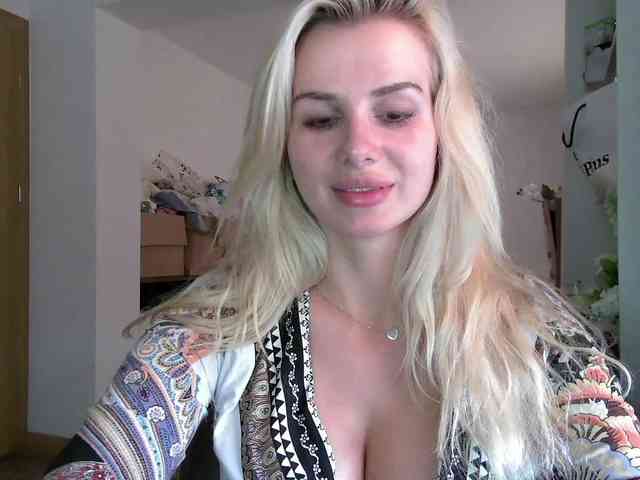 CorneliaSweet webcam