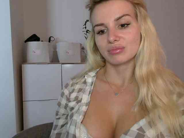 CorneliaSweet webcam