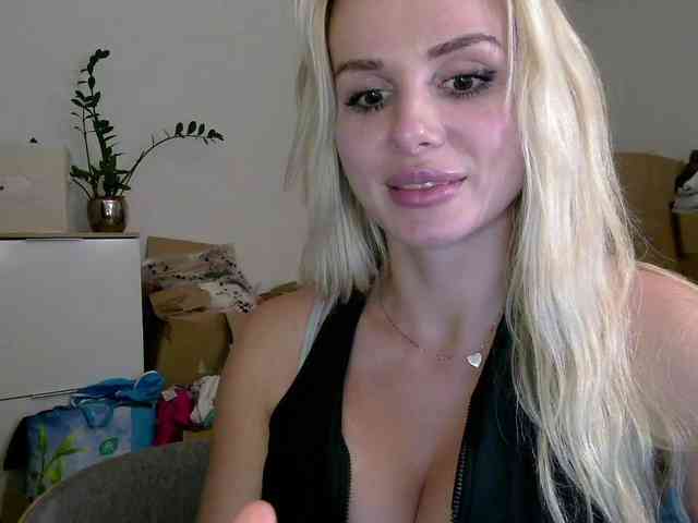 CorneliaSweet webcam