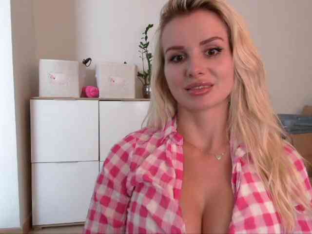 CorneliaSweet webcam