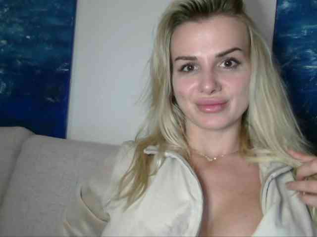 CorneliaSweet webcam