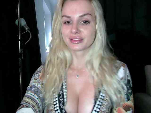 CorneliaSweet webcam