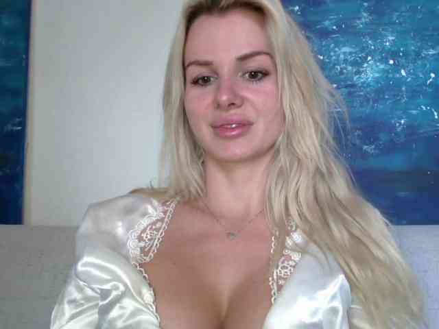 CorneliaSweet webcam
