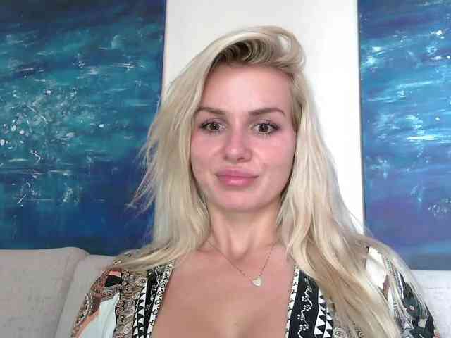 CorneliaSweet webcam