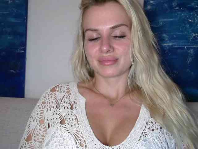 CorneliaSweet webcam