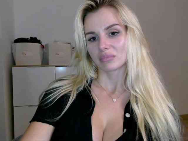 CorneliaSweet webcam