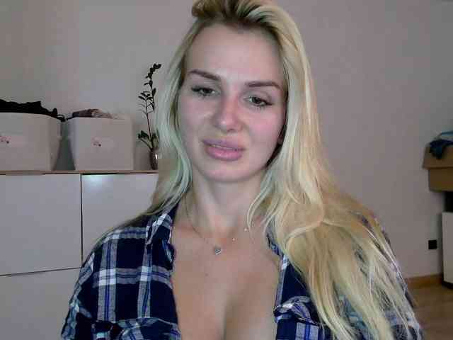 CorneliaSweet webcam