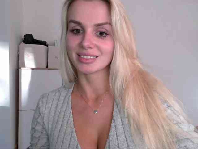 CorneliaSweet webcam