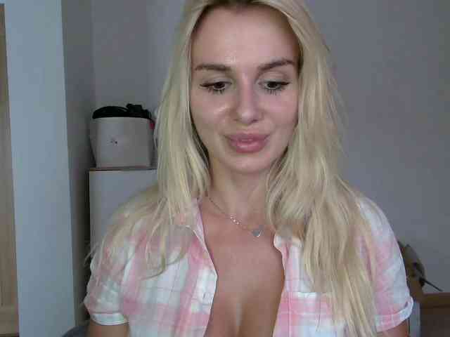 CorneliaSweet webcam