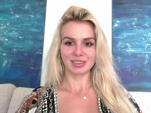 CorneliaSweet webcam