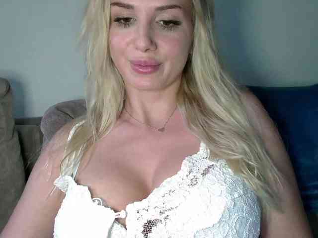 CorneliaSweet webcam