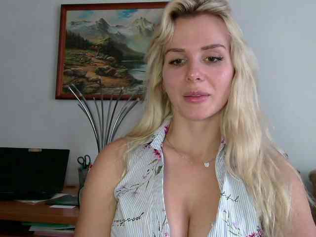 CorneliaSweet webcam