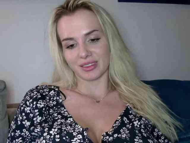 CorneliaSweet webcam