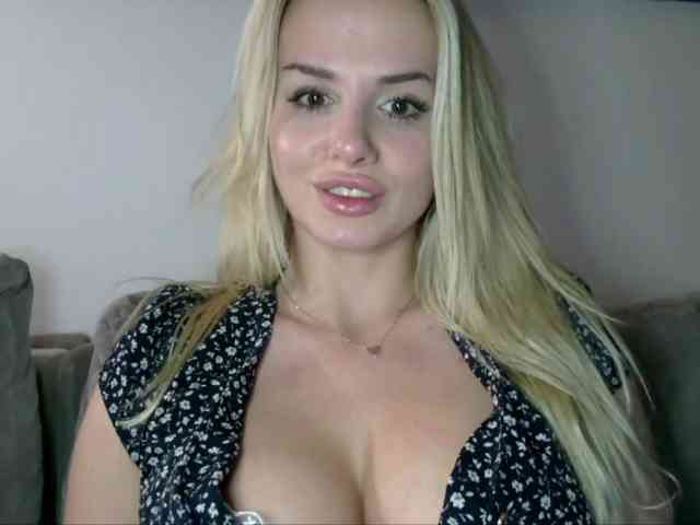 CorneliaSweet webcam