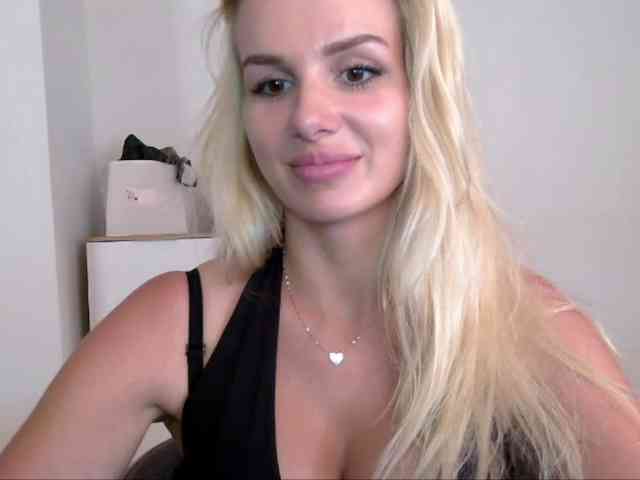 CorneliaSweet webcam